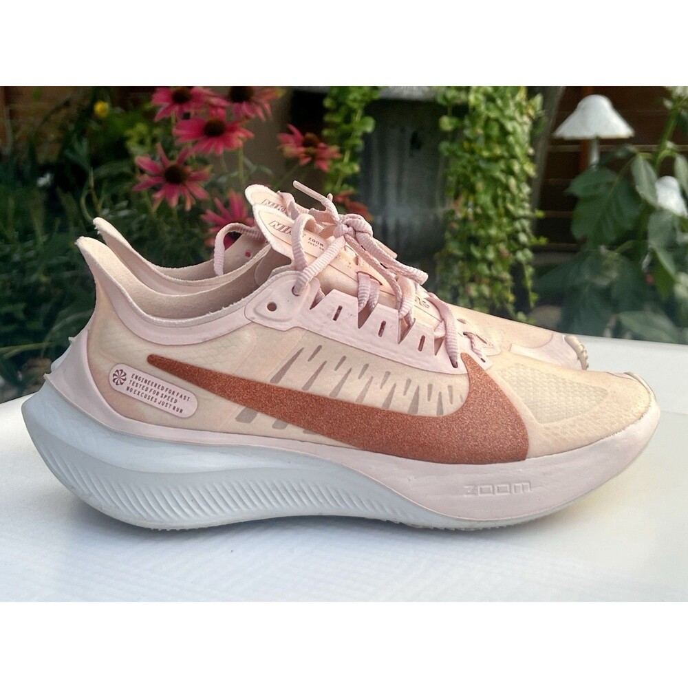 Nike Zoom Gravity Women’s 8 Echo Pink Metallic Bronze CT1192-600 Running Shoes